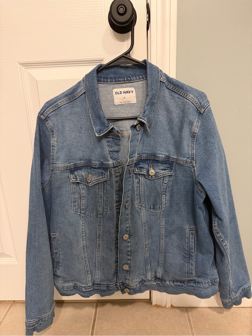 Old Navy Medium Wash Blue Women’s Denim Jacket